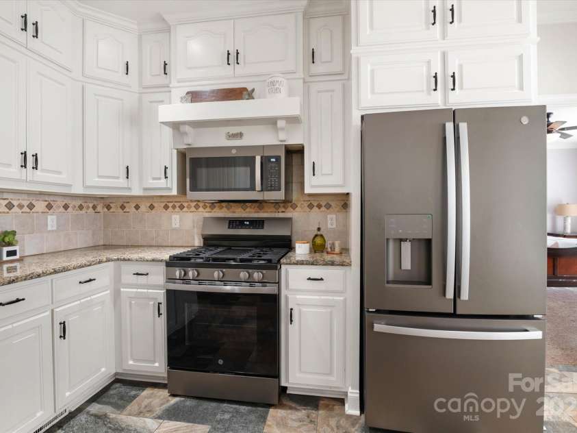 1421 Ashford Road, Chester, SC 29706.  MLS# CAR4279150, YatesRealty ID 11842. 