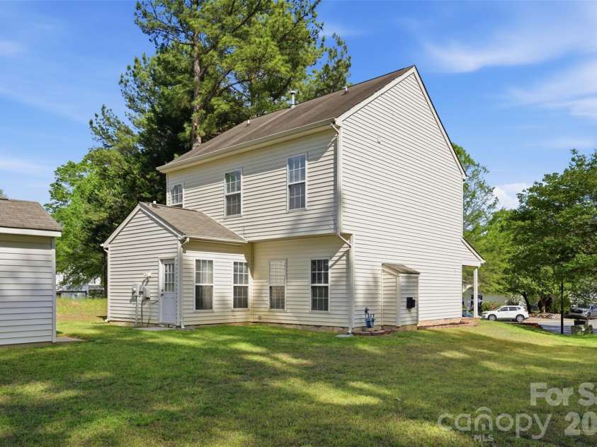 460 Mables Court, Statesville, NC 28677.  MLS# CAR4336237, YatesRealty ID 11843. 