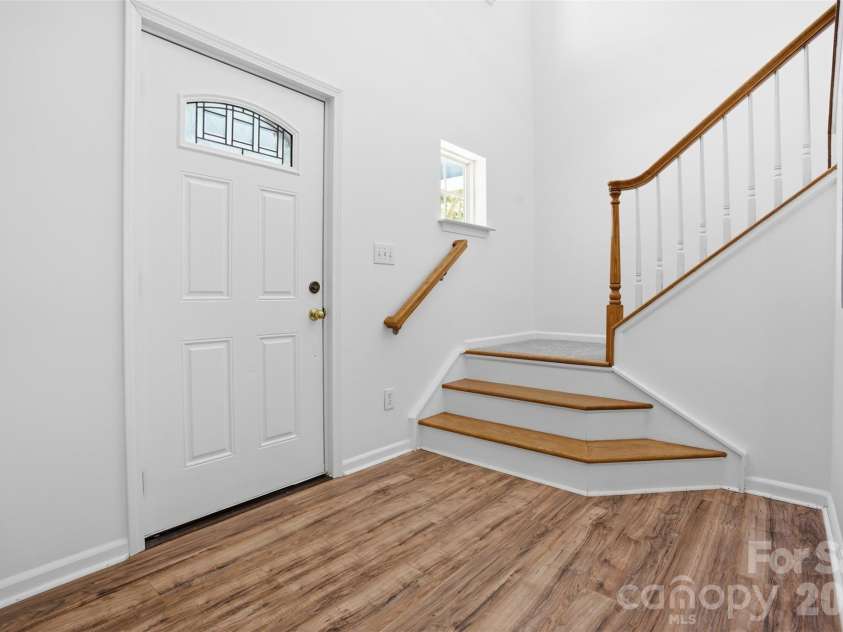 460 Mables Court, Statesville, NC 28677.  MLS# CAR4336237, YatesRealty ID 11843. 