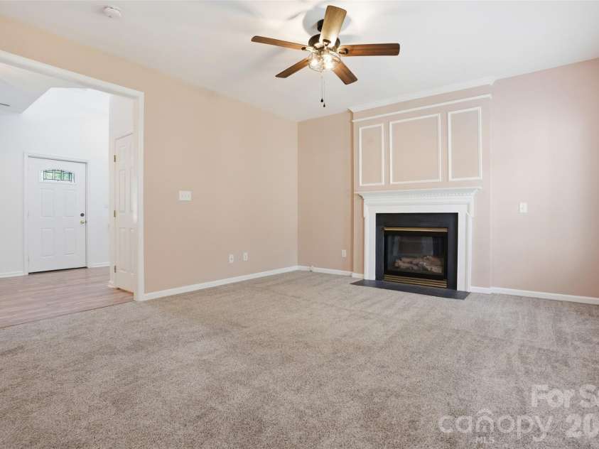 460 Mables Court, Statesville, NC 28677.  MLS# CAR4336237, YatesRealty ID 11843. 