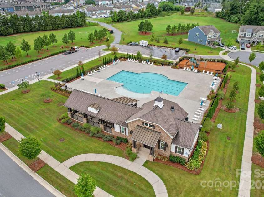 15020 Meadows Hunt Lane, Huntersville, NC 28078.  MLS# CAR4256610, YatesRealty ID 11845. Amenities