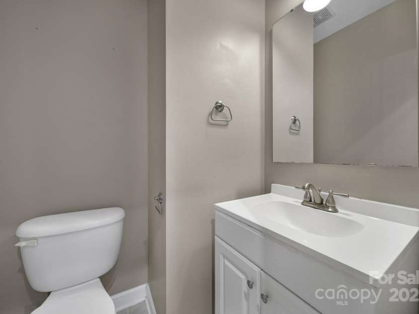 13376 Calloway Glen Drive, Charlotte, NC 28273.  MLS# CAR4243282, YatesRealty ID 11848. 