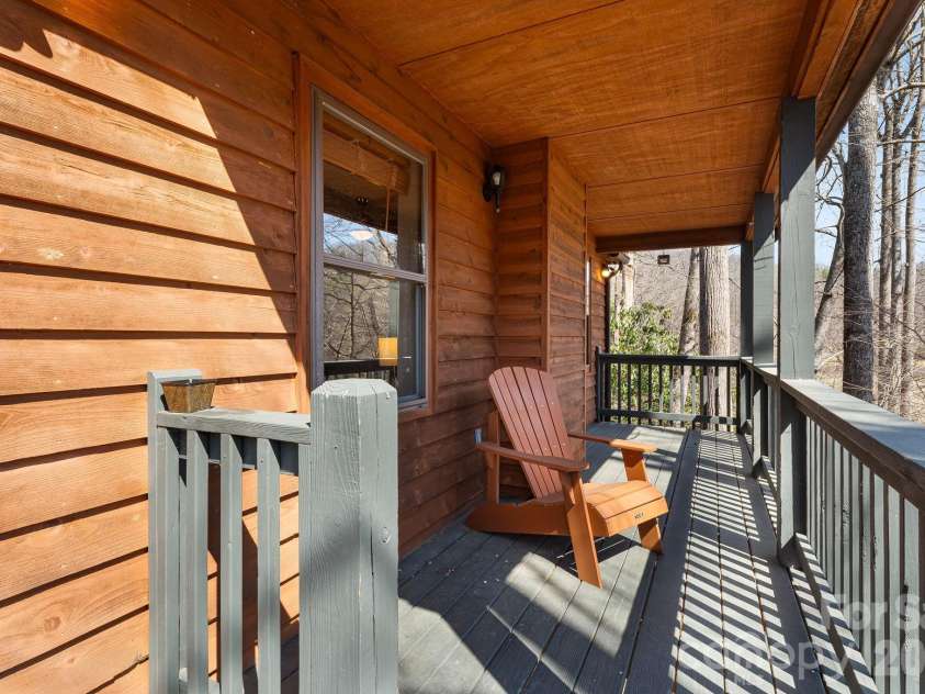 41 Gold Anchor Lane, Black Mountain, NC 28711.  MLS# CAR4347590, YatesRealty ID 11848. 