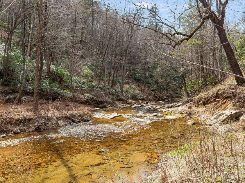 41 Gold Anchor Lane, Black Mountain, NC 28711.  MLS# CAR4347590, YatesRealty ID 11848. 