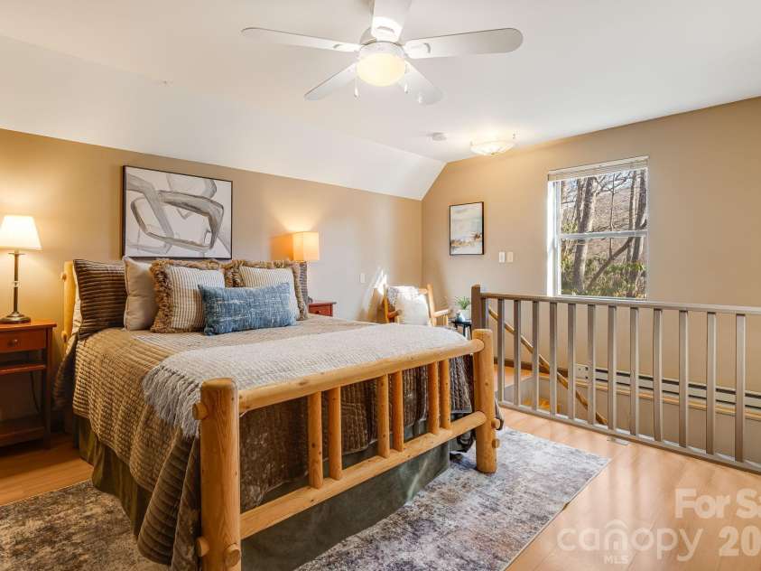 41 Gold Anchor Lane, Black Mountain, NC 28711.  MLS# CAR4347590, YatesRealty ID 11848. 