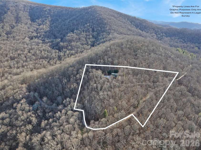 171 Sharons Bluff, Franklin, NC 28734.  MLS# CAR4329192, YatesRealty ID 11849. 