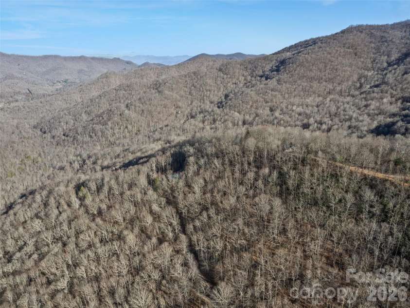 171 Sharons Bluff, Franklin, NC 28734.  MLS# CAR4329192, YatesRealty ID 11849. 