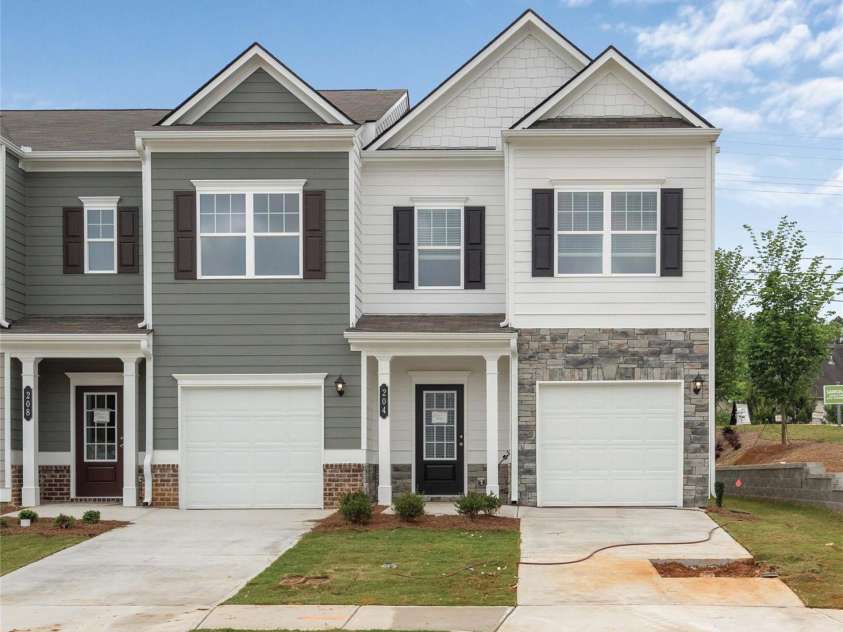 6029 Jasmine Branch Road, Charlotte, NC 28216.  MLS# CAR4241067, YatesRealty ID 11849. Suwanee - Exterior