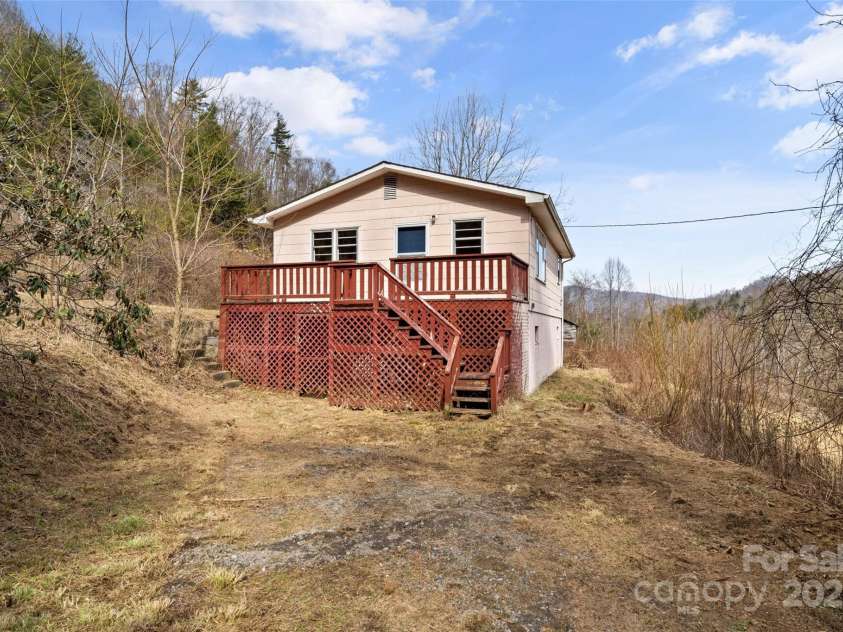 10999 Rush Fork Road, Clyde, NC 28721.  MLS# CAR4109760, YatesRealty ID 1185. 