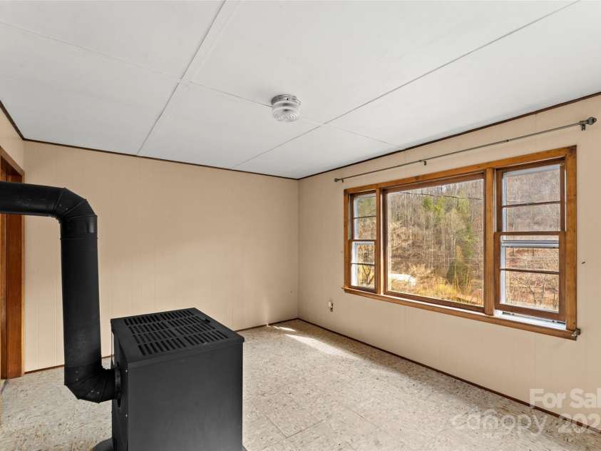 10999 Rush Fork Road, Clyde, NC 28721.  MLS# CAR4109760, YatesRealty ID 1185. 