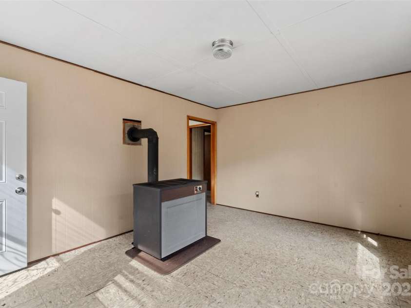 10999 Rush Fork Road, Clyde, NC 28721.  MLS# CAR4109760, YatesRealty ID 1185. 