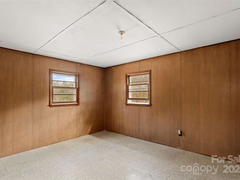 10999 Rush Fork Road, Clyde, NC 28721.  MLS# CAR4109760, YatesRealty ID 1185. 