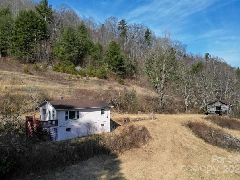10999 Rush Fork Road, Clyde, NC 28721.  MLS# CAR4109760, YatesRealty ID 1185. 
