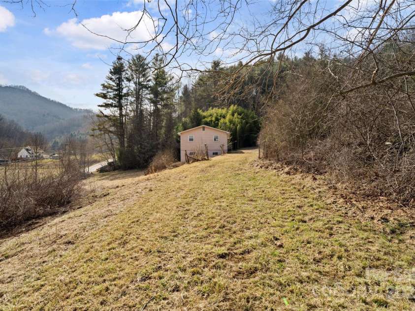 10999 Rush Fork Road, Clyde, NC 28721.  MLS# CAR4109760, YatesRealty ID 1185. 