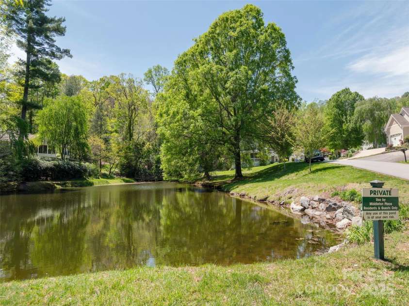 2921 Middleton Place, Hendersonville, NC 28791.  MLS# CAR4251351, YatesRealty ID 11850. 