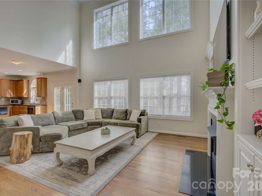 16624 Turtle Point Road, Charlotte, NC 28278.  MLS# CAR4338316, YatesRealty ID 11852. 