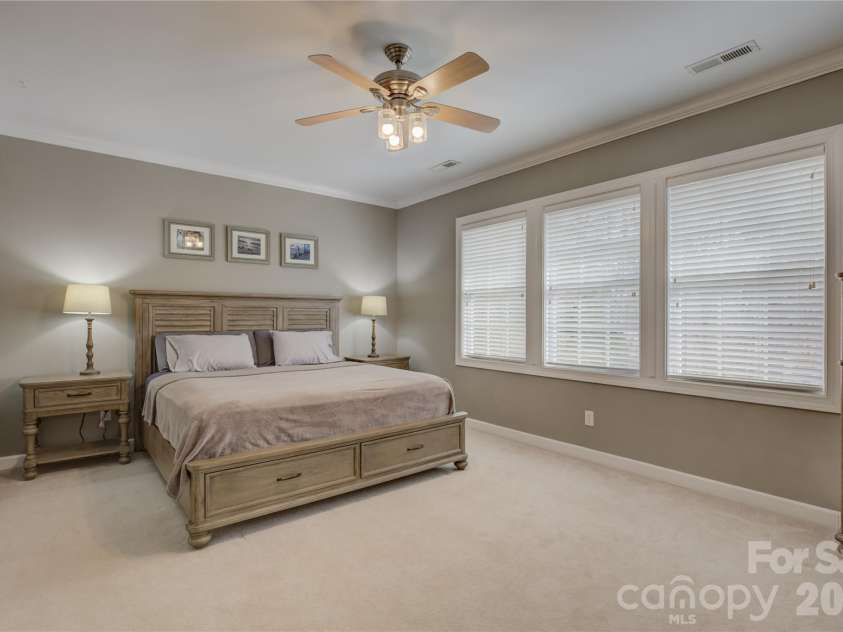 16624 Turtle Point Road, Charlotte, NC 28278.  MLS# CAR4338316, YatesRealty ID 11852. 