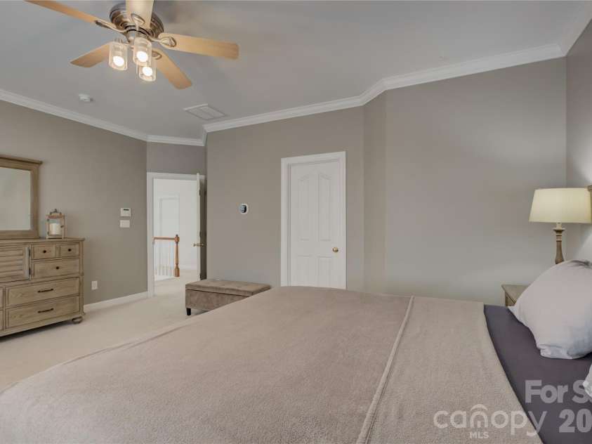 16624 Turtle Point Road, Charlotte, NC 28278.  MLS# CAR4338316, YatesRealty ID 11852. 