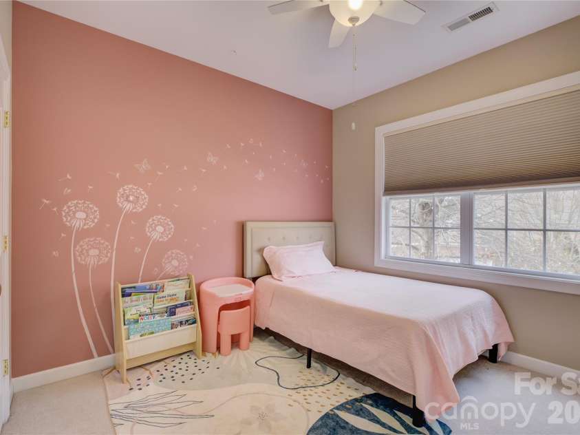 16624 Turtle Point Road, Charlotte, NC 28278.  MLS# CAR4338316, YatesRealty ID 11852. 