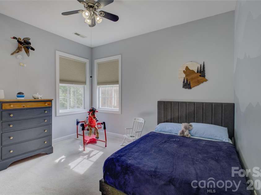 16624 Turtle Point Road, Charlotte, NC 28278.  MLS# CAR4338316, YatesRealty ID 11852. 