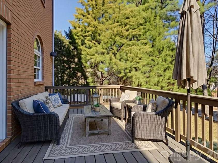 16624 Turtle Point Road, Charlotte, NC 28278.  MLS# CAR4338316, YatesRealty ID 11852. 