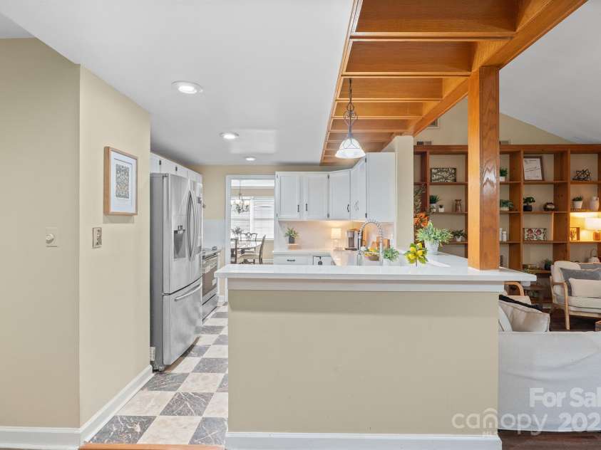 4731 Carberry Court, Charlotte, NC 28226.  MLS# CAR4326172, YatesRealty ID 11854. 