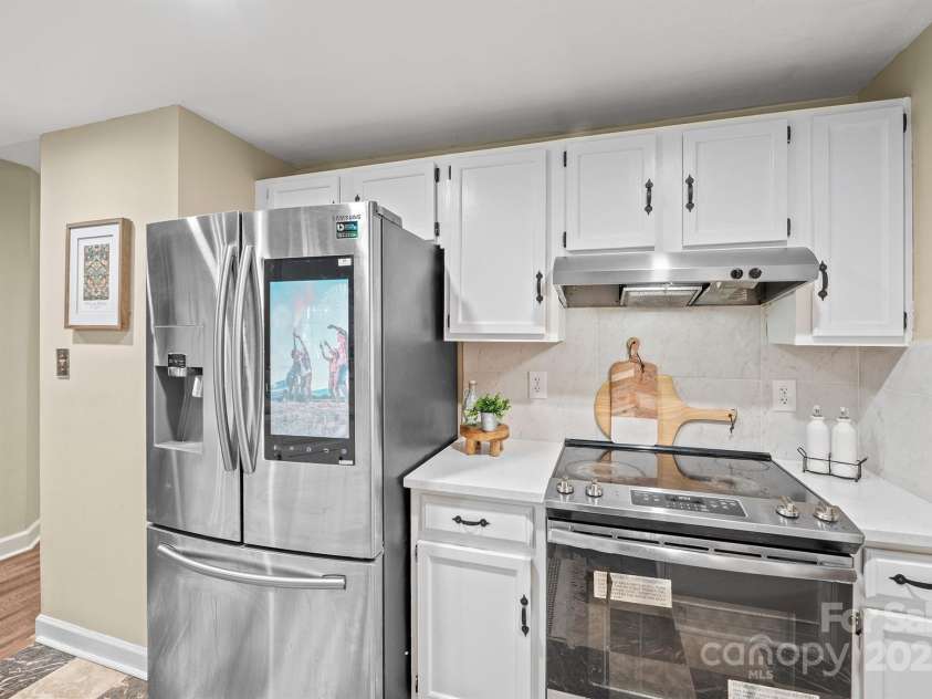 4731 Carberry Court, Charlotte, NC 28226.  MLS# CAR4326172, YatesRealty ID 11854. 