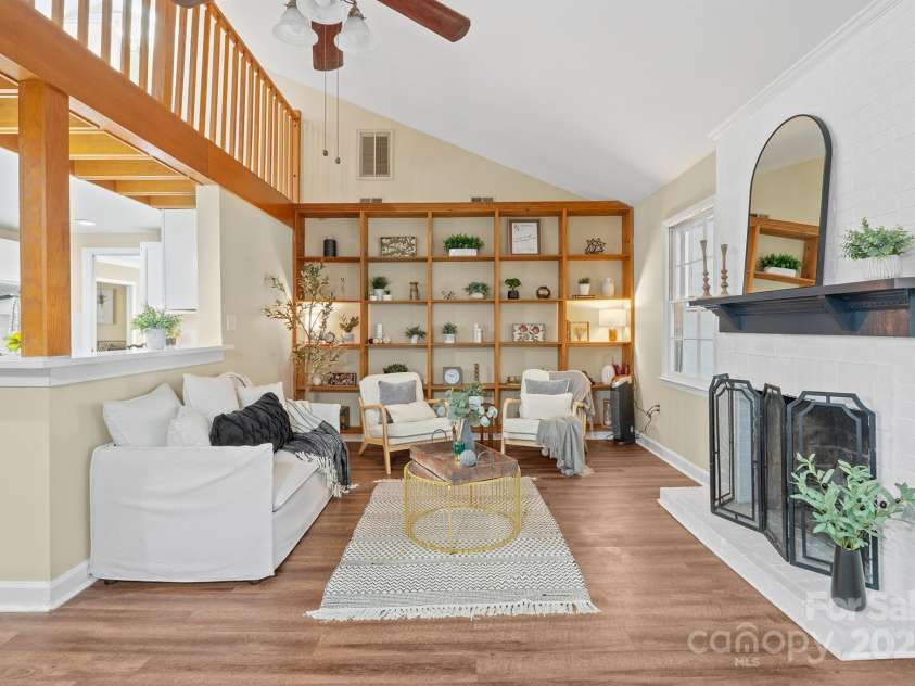 4731 Carberry Court, Charlotte, NC 28226.  MLS# CAR4326172, YatesRealty ID 11854. 