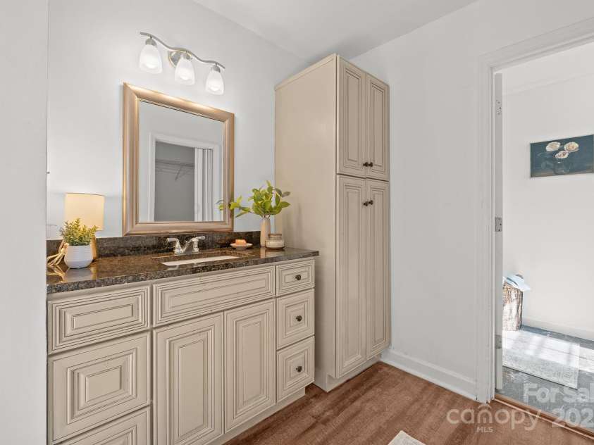 4731 Carberry Court, Charlotte, NC 28226.  MLS# CAR4326172, YatesRealty ID 11854. 