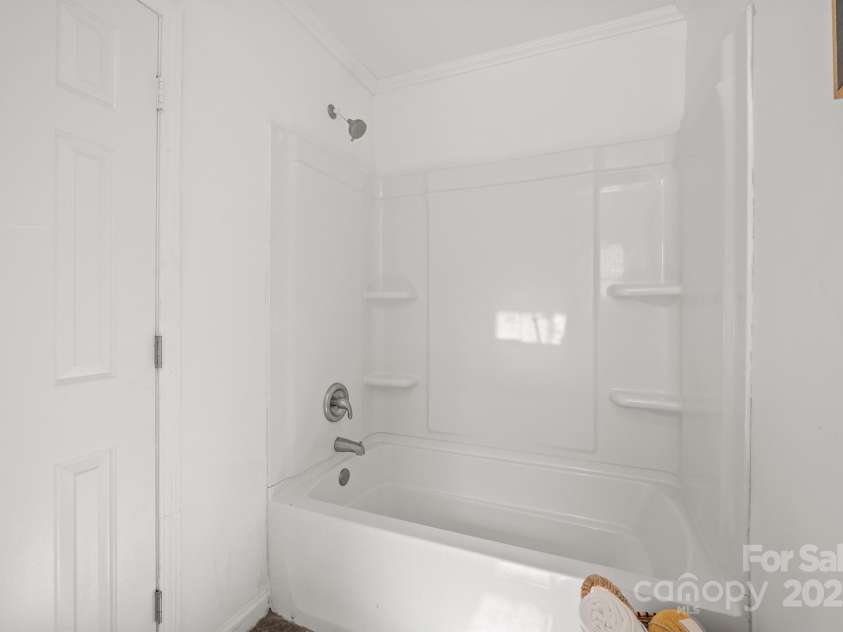 4731 Carberry Court, Charlotte, NC 28226.  MLS# CAR4326172, YatesRealty ID 11854. 