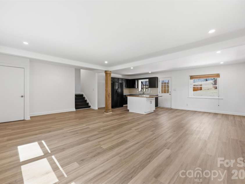 4920 Bright Road, Charlotte, NC 28214.  MLS# CAR4358437, YatesRealty ID 11854. 