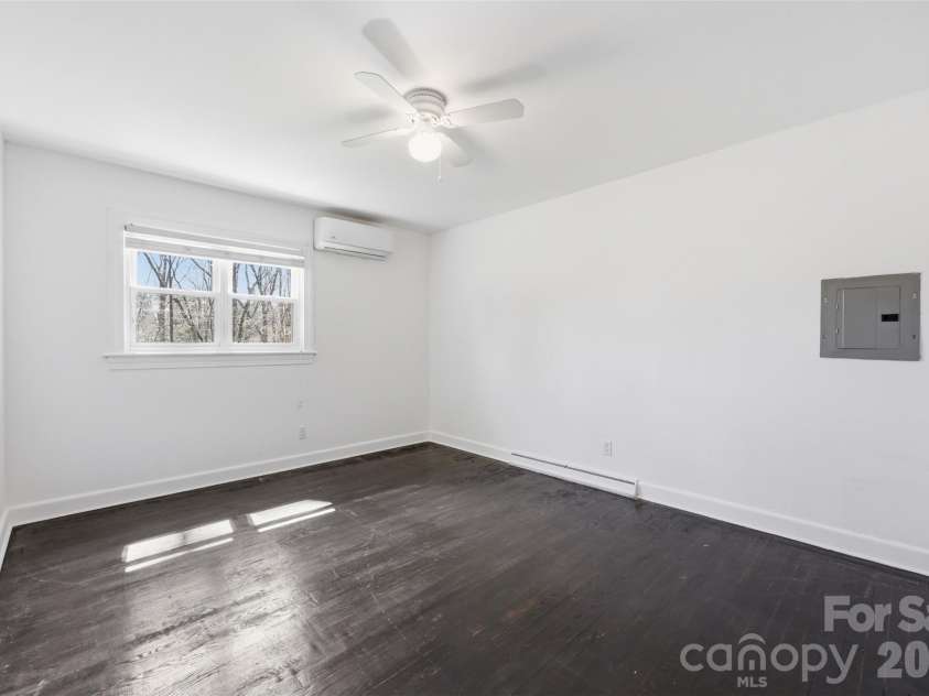 4920 Bright Road, Charlotte, NC 28214.  MLS# CAR4358437, YatesRealty ID 11854. 