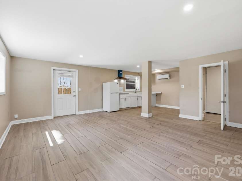 4920 Bright Road, Charlotte, NC 28214.  MLS# CAR4358437, YatesRealty ID 11854. 