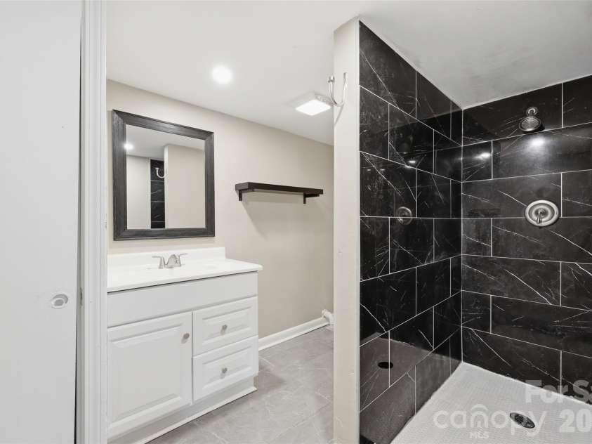 4920 Bright Road, Charlotte, NC 28214.  MLS# CAR4358437, YatesRealty ID 11854. 