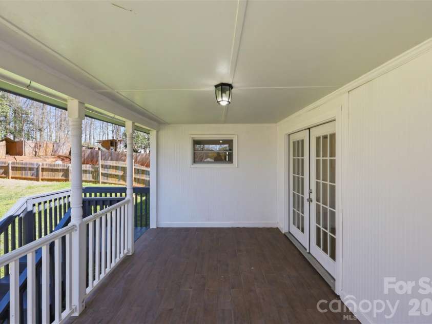 4920 Bright Road, Charlotte, NC 28214.  MLS# CAR4358437, YatesRealty ID 11854. 