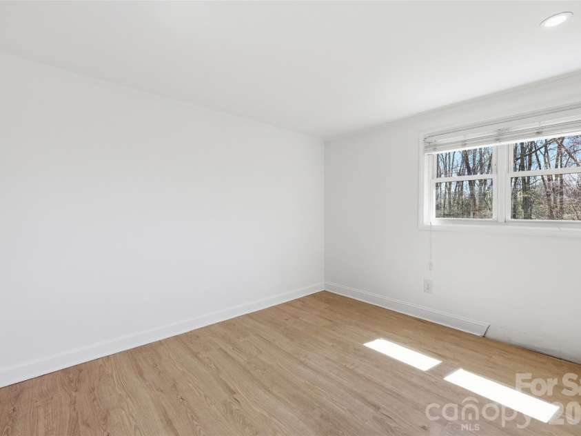4920 Bright Road, Charlotte, NC 28214.  MLS# CAR4358437, YatesRealty ID 11854. 