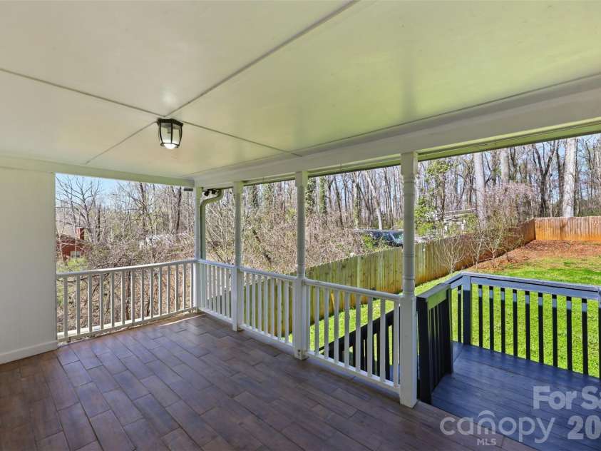 4920 Bright Road, Charlotte, NC 28214.  MLS# CAR4358437, YatesRealty ID 11854. 
