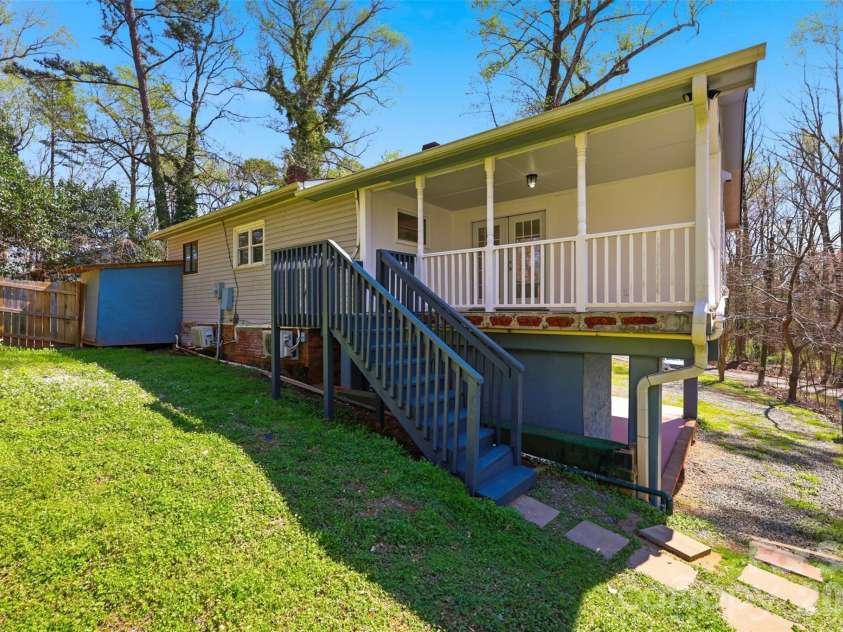 4920 Bright Road, Charlotte, NC 28214.  MLS# CAR4358437, YatesRealty ID 11854. 