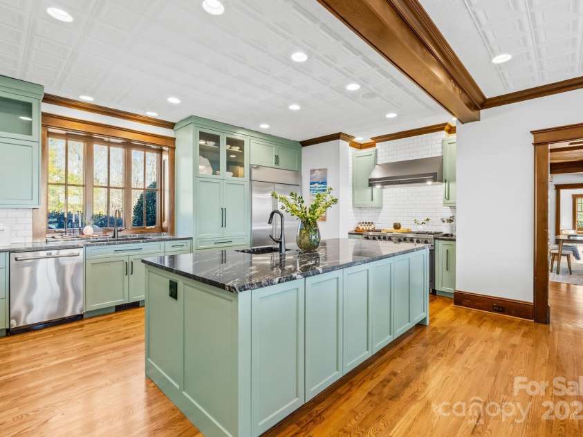 12613 b Oak Grove Road, Stanfield, NC 28163.  MLS# CAR4254770, YatesRealty ID 11855. Custom Kitchen