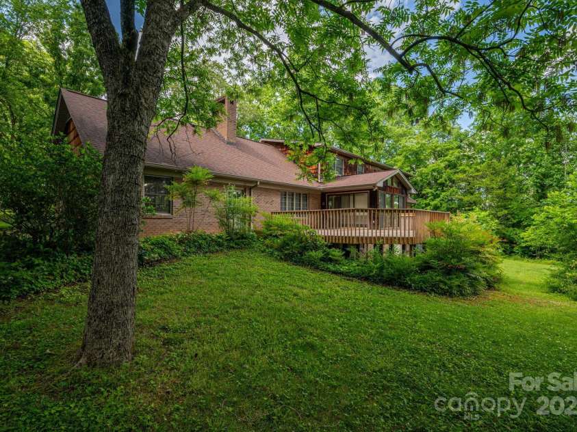 104 Ridge Drive, Stanley, NC 28164.  MLS# CAR4255622, YatesRealty ID 11856. 