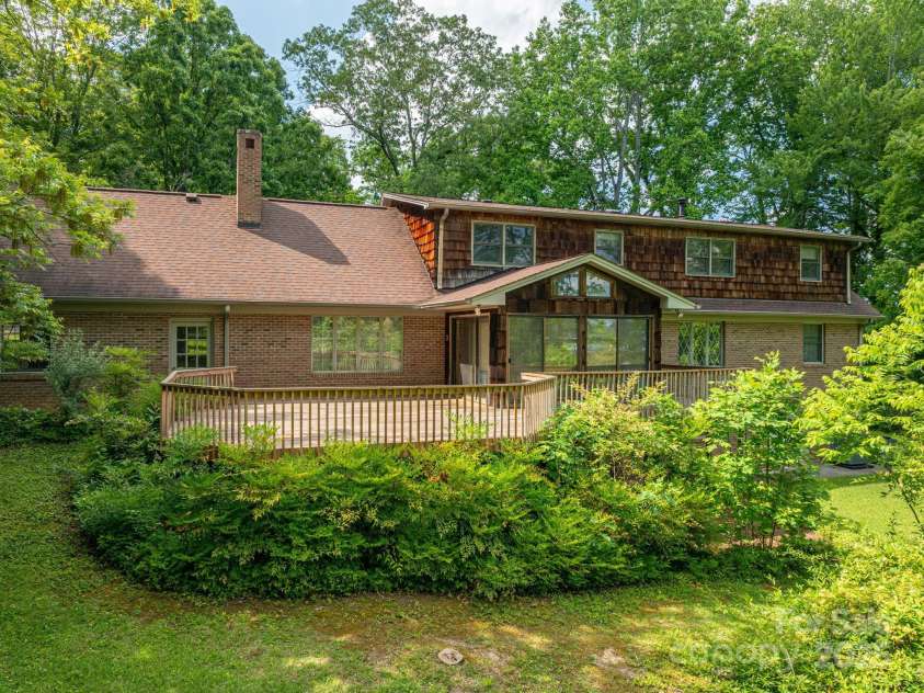 104 Ridge Drive, Stanley, NC 28164.  MLS# CAR4255622, YatesRealty ID 11856. 