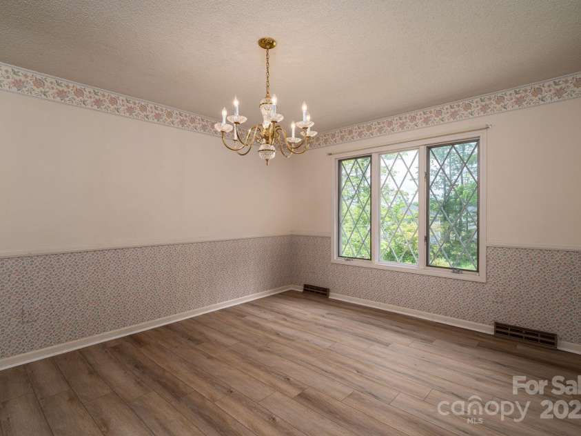 104 Ridge Drive, Stanley, NC 28164.  MLS# CAR4255622, YatesRealty ID 11856. Dining Room