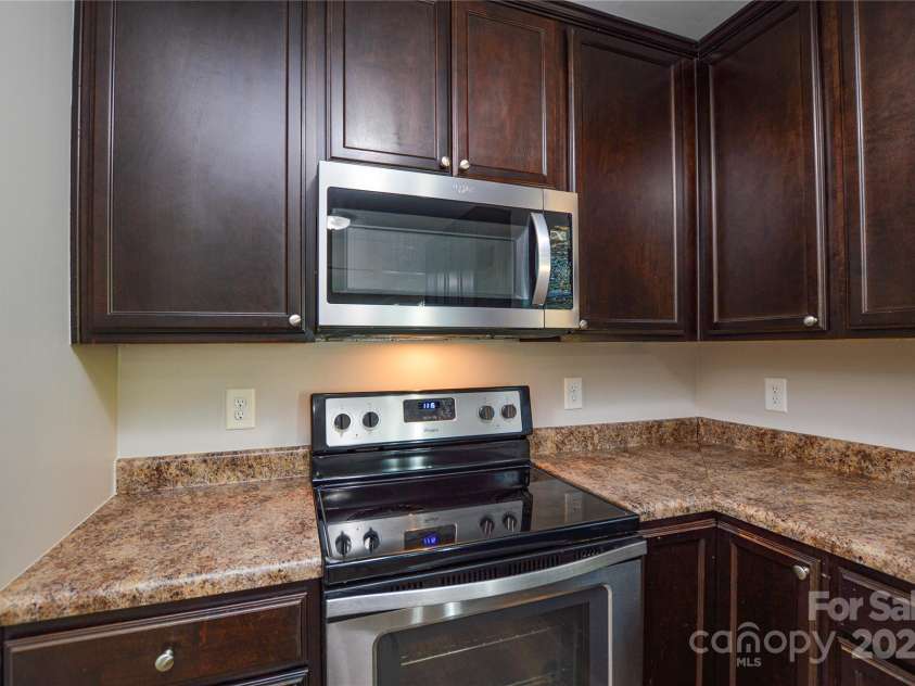 1232 Matheson Avenue, Charlotte, NC 28205.  MLS# CAR4319318, YatesRealty ID 11856. 