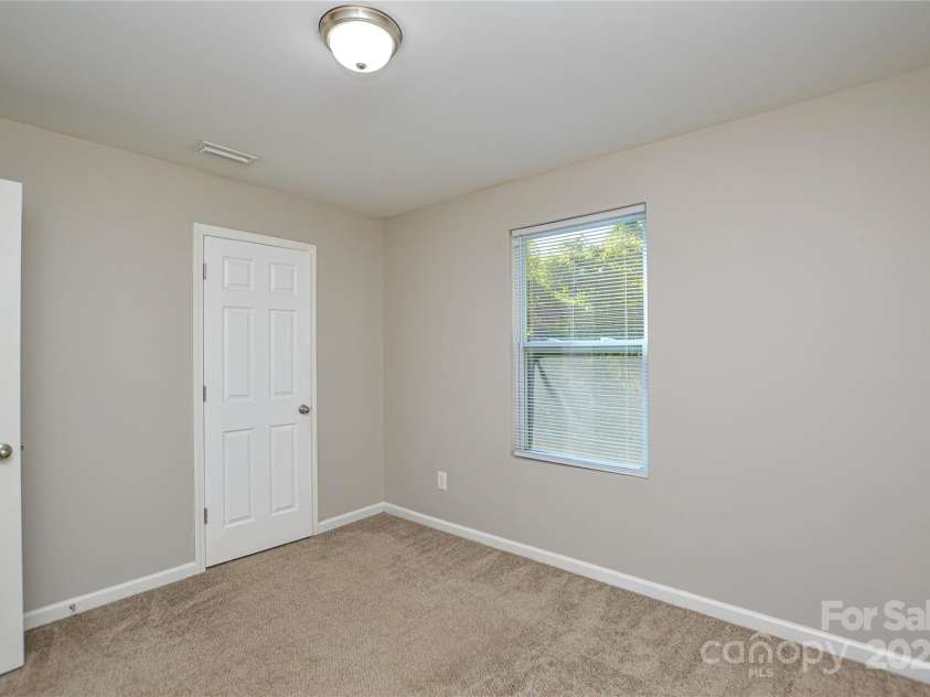 1232 Matheson Avenue, Charlotte, NC 28205.  MLS# CAR4319318, YatesRealty ID 11856. 