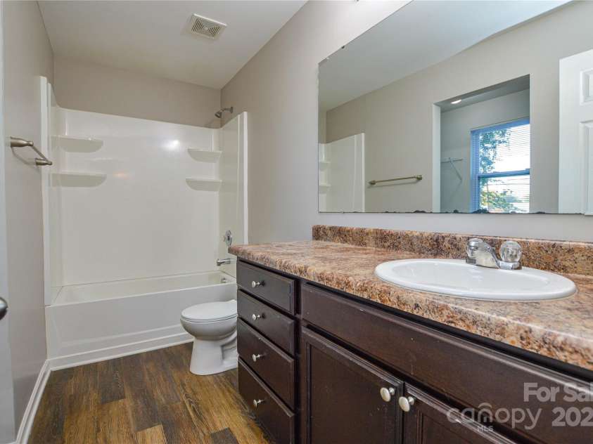 1232 Matheson Avenue, Charlotte, NC 28205.  MLS# CAR4319318, YatesRealty ID 11856. 