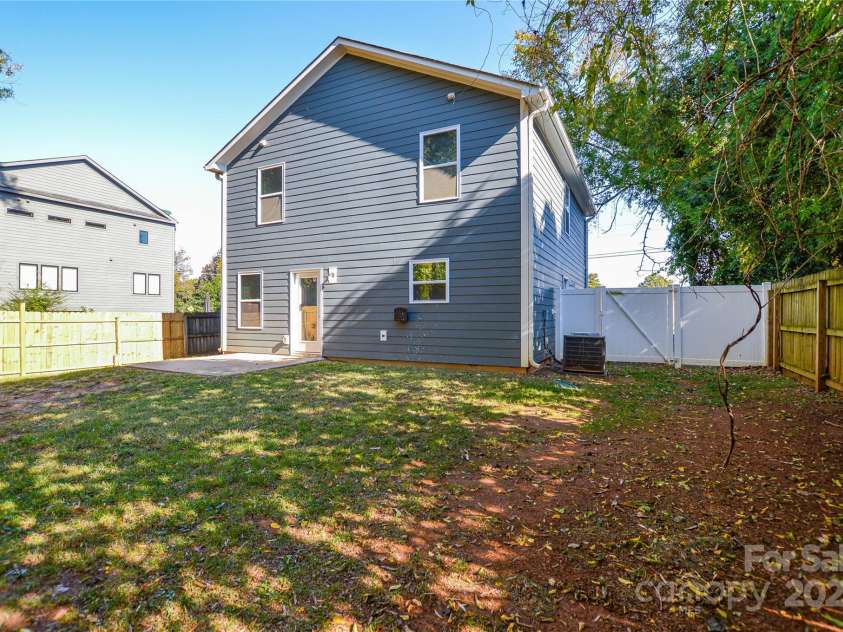 1232 Matheson Avenue, Charlotte, NC 28205.  MLS# CAR4319318, YatesRealty ID 11856. 