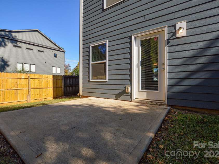 1232 Matheson Avenue, Charlotte, NC 28205.  MLS# CAR4319318, YatesRealty ID 11856. 