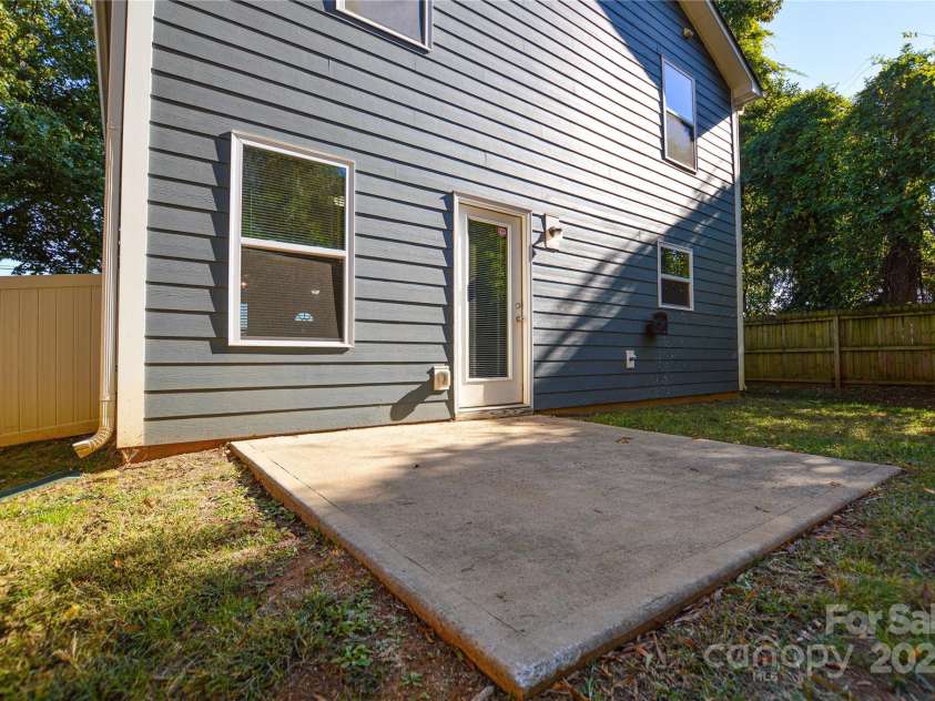 1232 Matheson Avenue, Charlotte, NC 28205.  MLS# CAR4319318, YatesRealty ID 11856. 