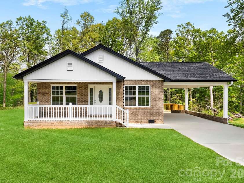108 Iowa Avenue, Bessemer City, NC 28016.  MLS# CAR4367625, YatesRealty ID 11858. 