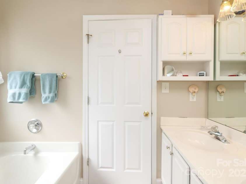 2003 Hemby Commons Parkway, Indian Trail, NC 28079.  MLS# CAR4230875, YatesRealty ID 11859. P bath